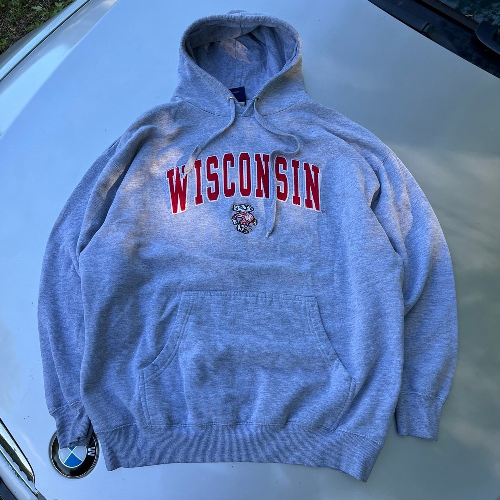 Vintage embroidered spell out Grey and red Wisconsin Badgers old varsity brand